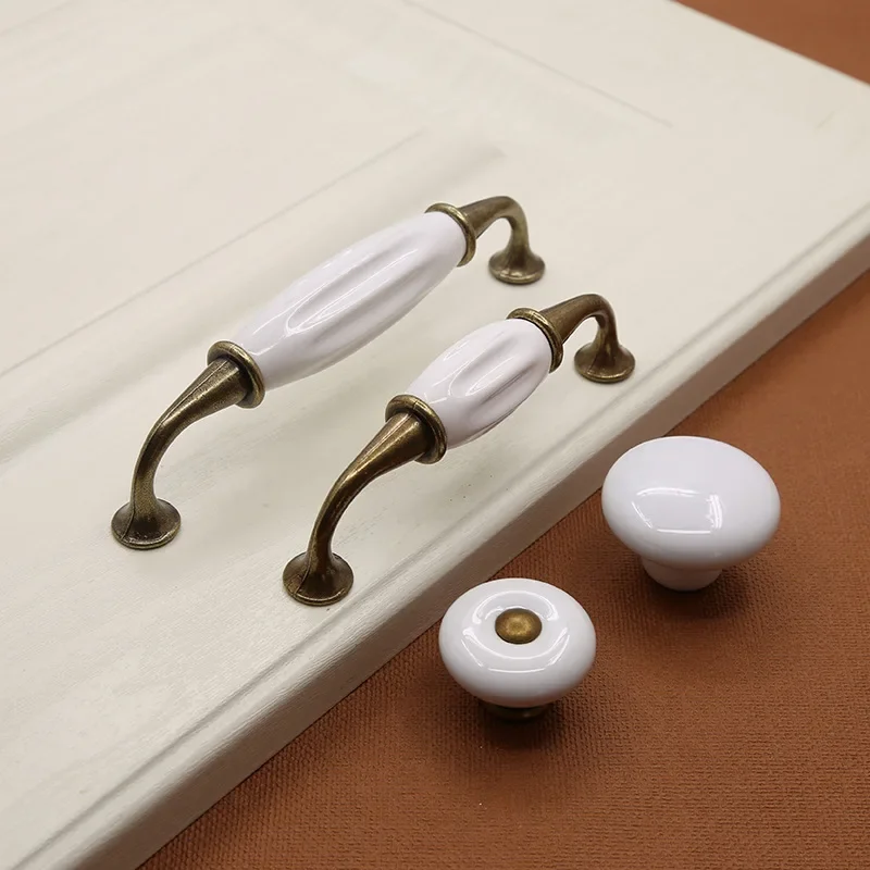 European style zinc alloy cera - Furniture Rotating Hardware 评论和价格